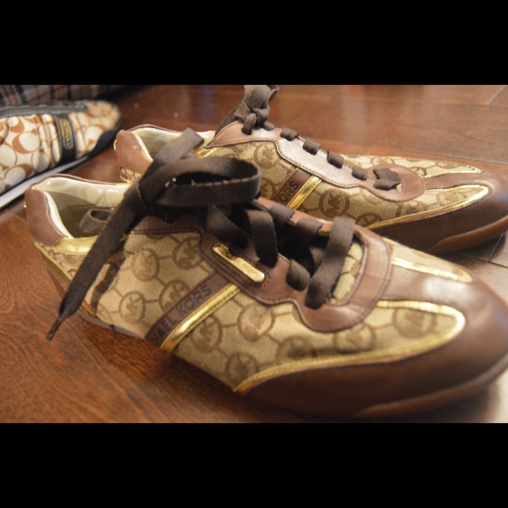 Micheal Kors sneakers